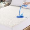 The bamboo fiber waterproof bed cover offers 360-degree all-round wrapping, anti-slip fit and comprehensive protection